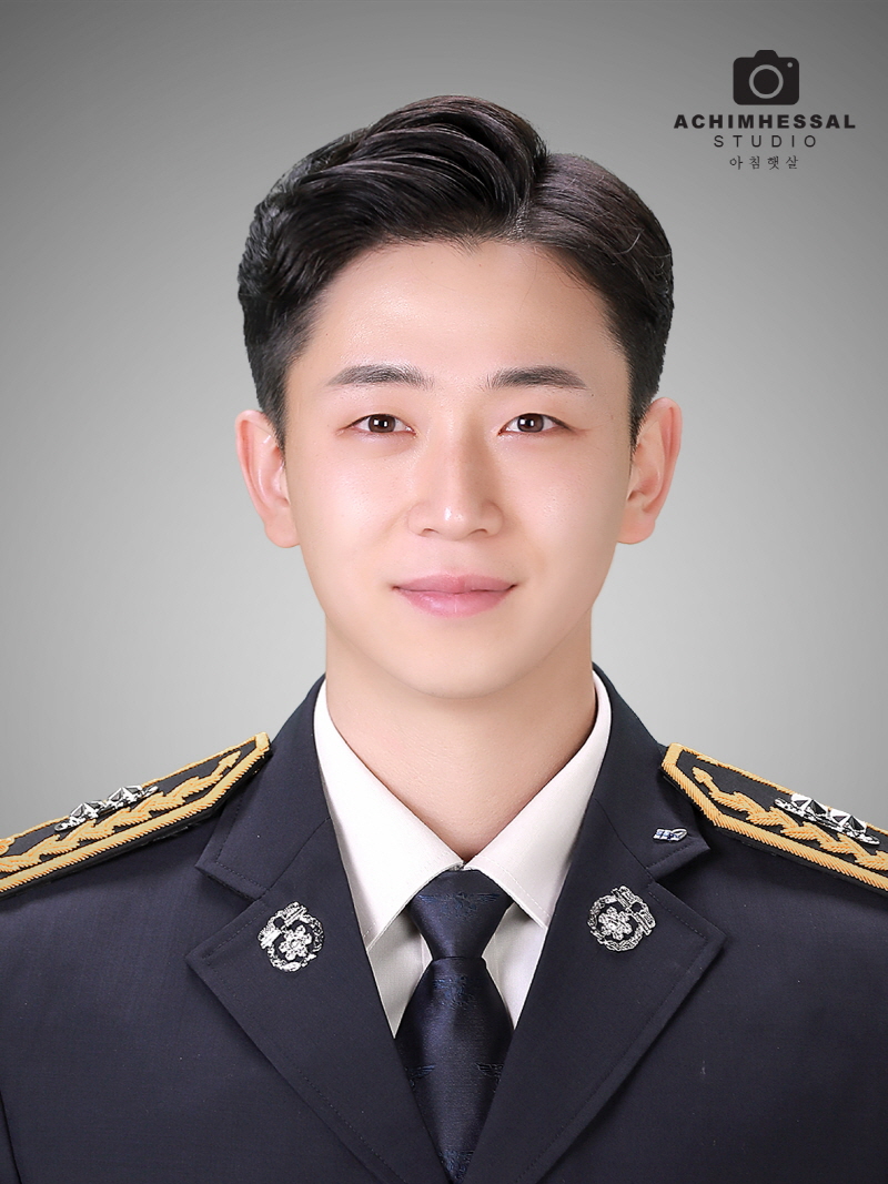 취업 증명사진 예시